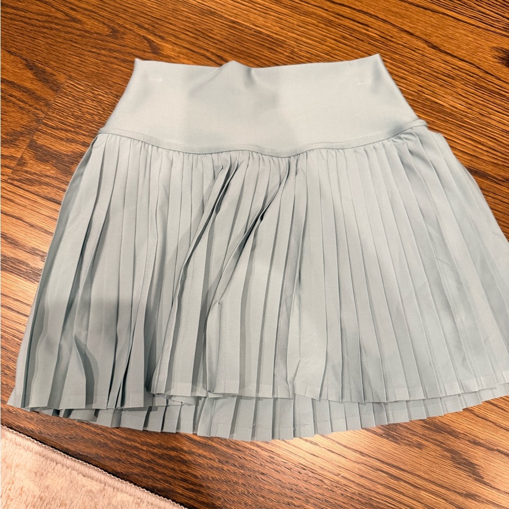 ALO Yoga Light Green Pleated Mini Skirt